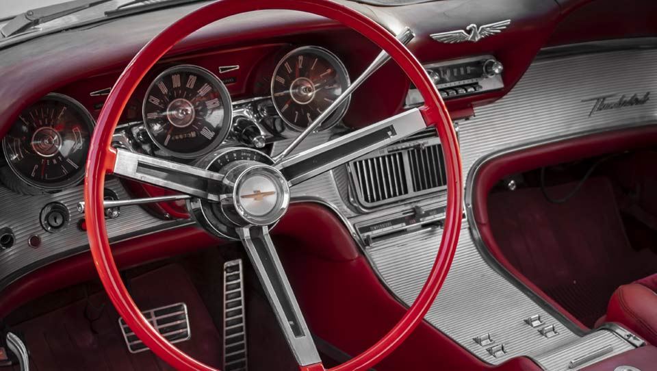 کابین و امکانات ملاقات با فورد ثاندربرد مدل 1963