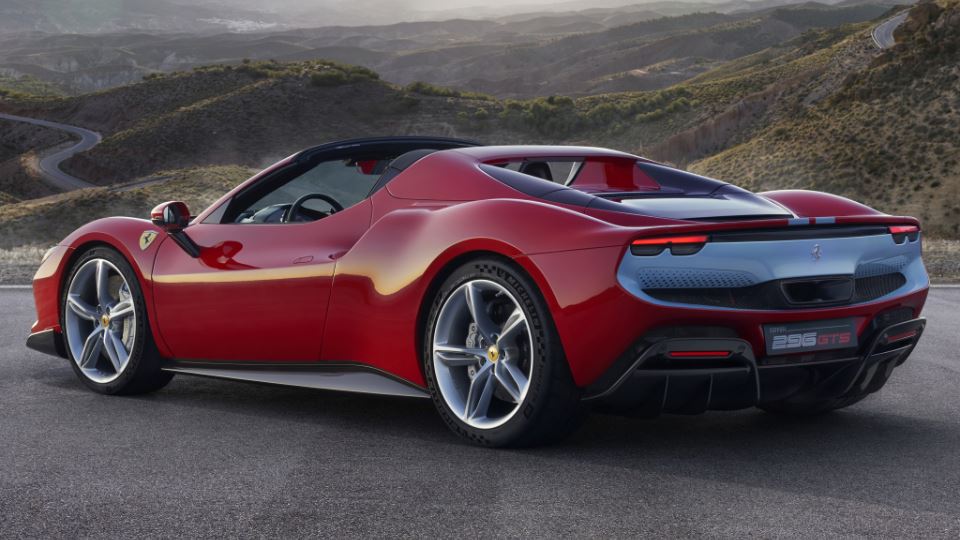 فراری 296GTS سوپراسپرت شش سیلندر - Ferrari 296 GTS