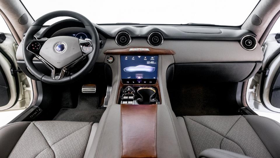 خودروی برقی آمریکایی کارما GS-6 