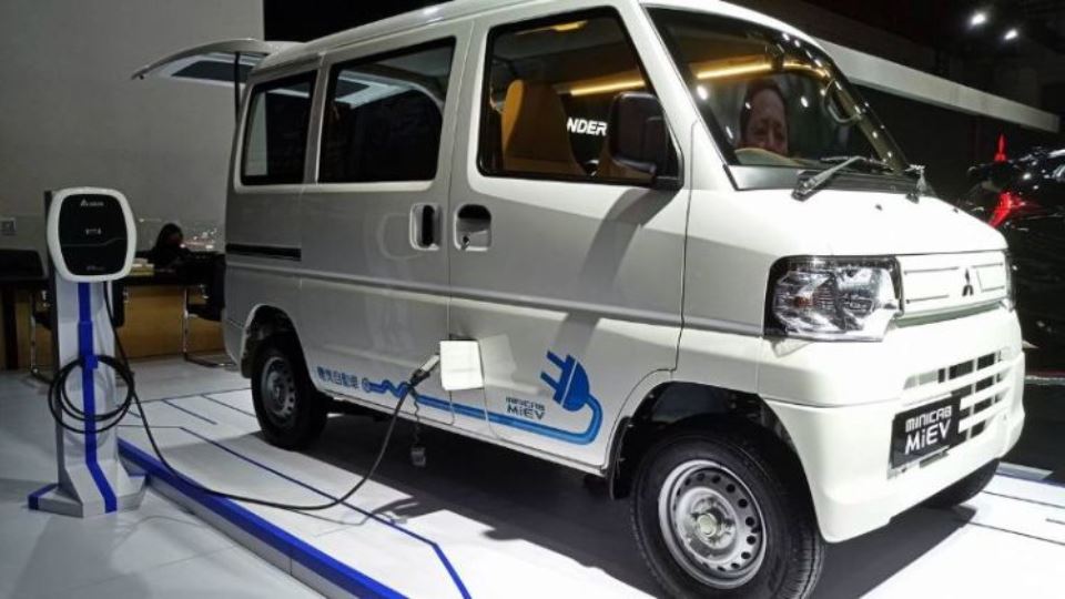 میتسوبیشی مینی کب MiEV