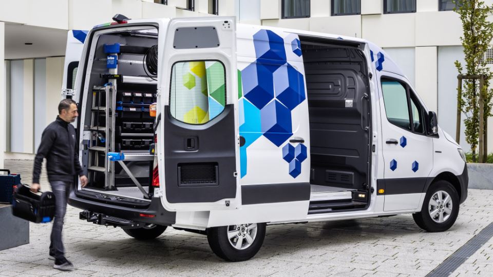 مرسدس بنز ای اسپرینتر 2024