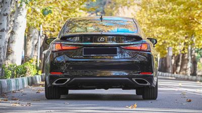 تجربه رانندگی با لکسوس ES350 مدل 2021