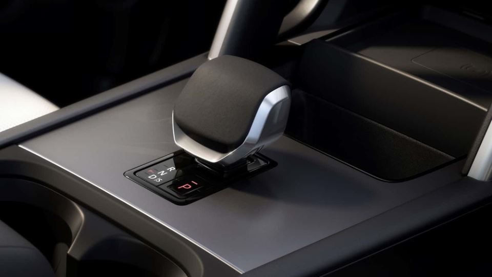 لندرور دیسکاوری اسپرت 2024