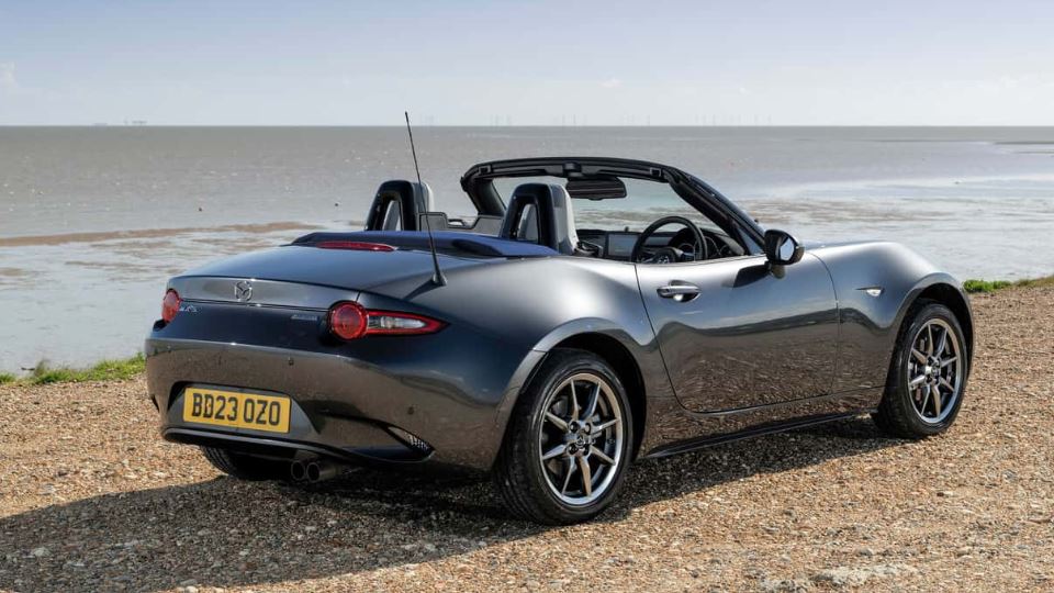 مزدا MX-5 کیزونا
