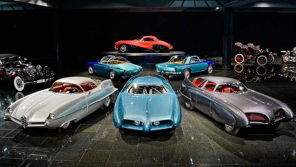 1 - موزه خودروی بلک هاوک (کالیفرنیا، آمریکا)
