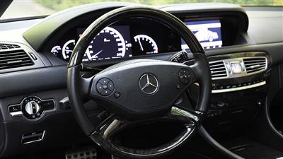 فرمان و وضعیت راننده در مرسدس‌بنز CL500