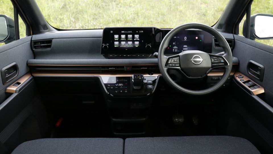 نیسان ساکورا Nissan Sakura