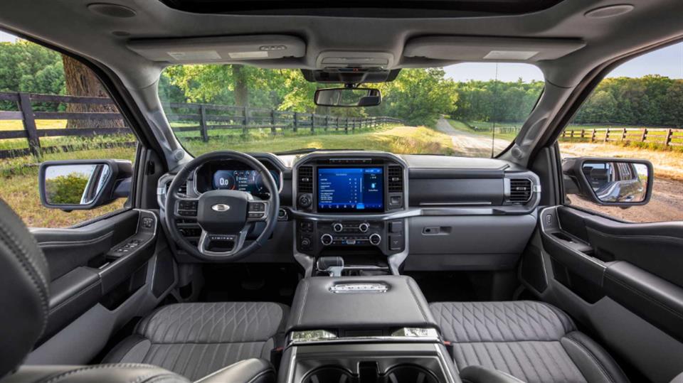 کابین فورد F-150 مدل 2021