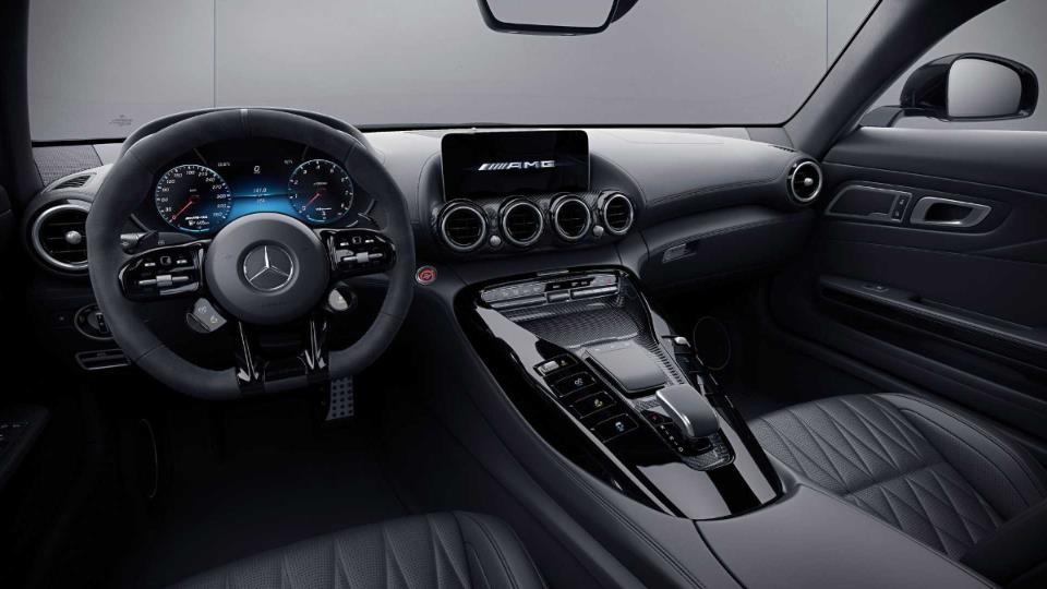 کابین مرسدس-آام‌گ GT مدل 2021