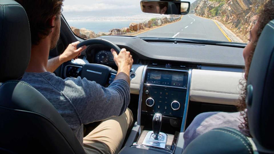 کابین  لندرور دیسکاوری اسپرت مدل 2021