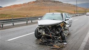 نفع خودروسازان و بیمه‌ها از افزایش تلفات جاده‌ای