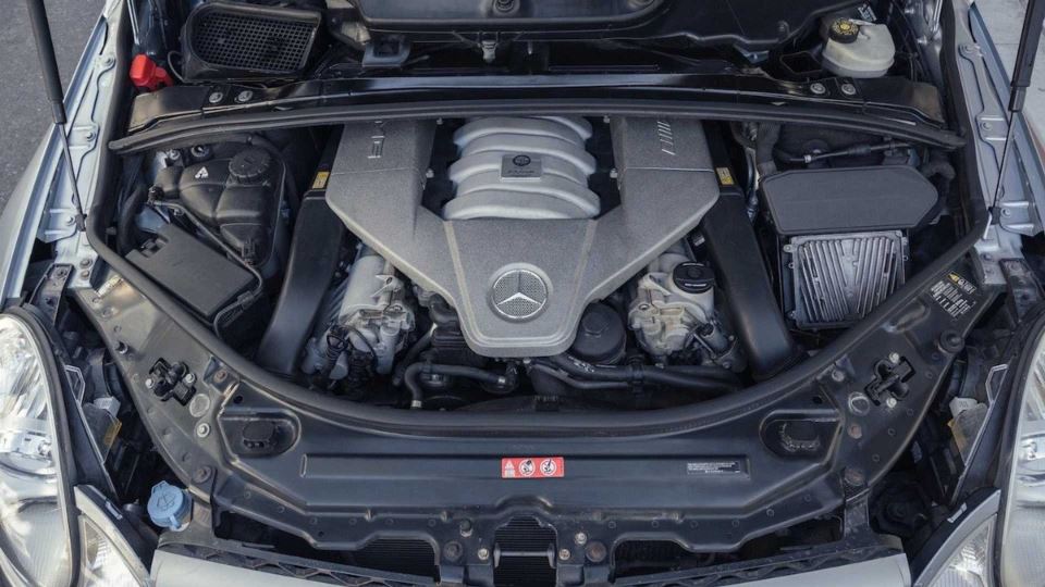 مرسدس بنز R63 AMG