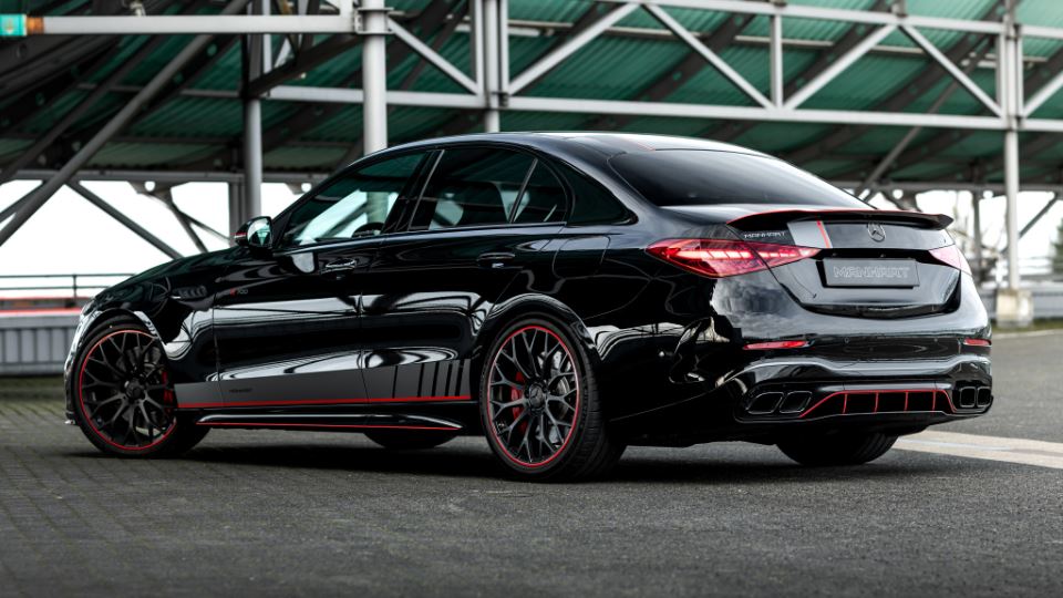 مرسدس AMG C 63 SE منهارت CRE 700