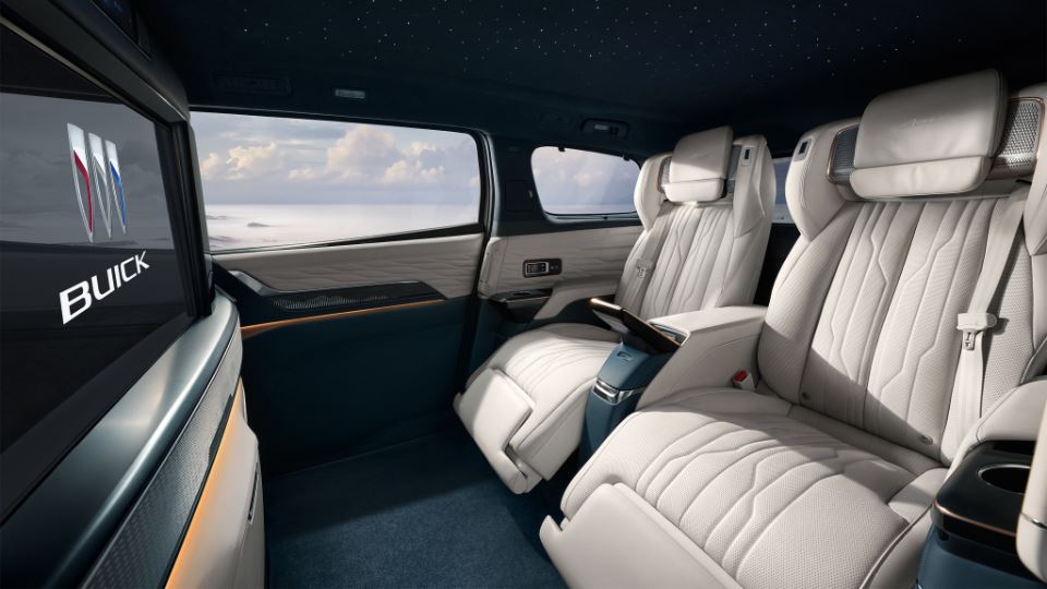 2023 Buick GL8 Century