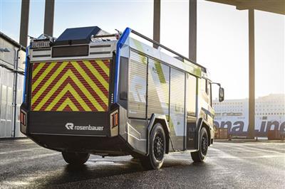 اولین خودروی آتش‌نشانی تمام برقی جهان 