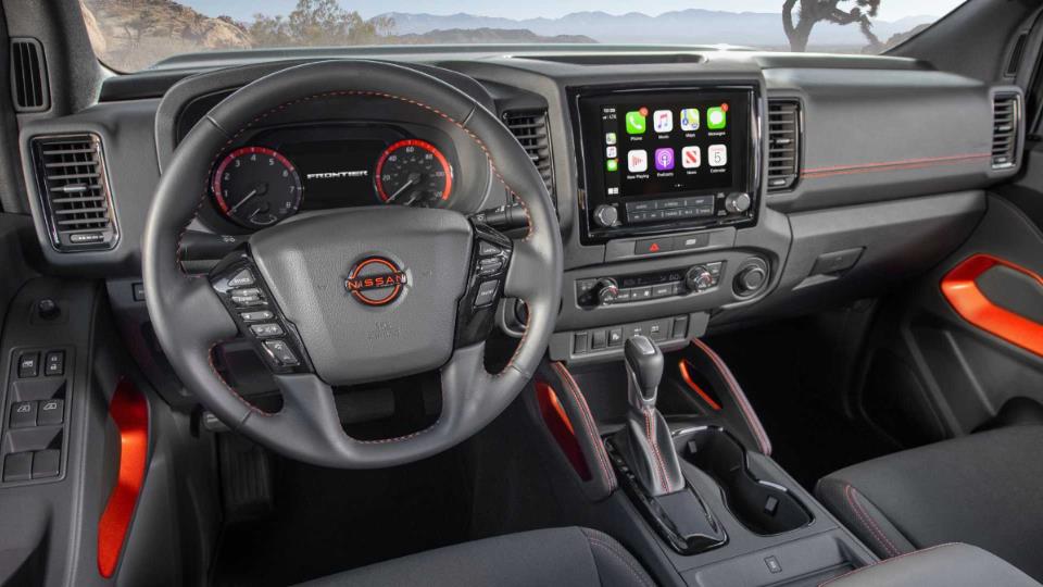 کابین نیسان فرانتیر مدل 2022