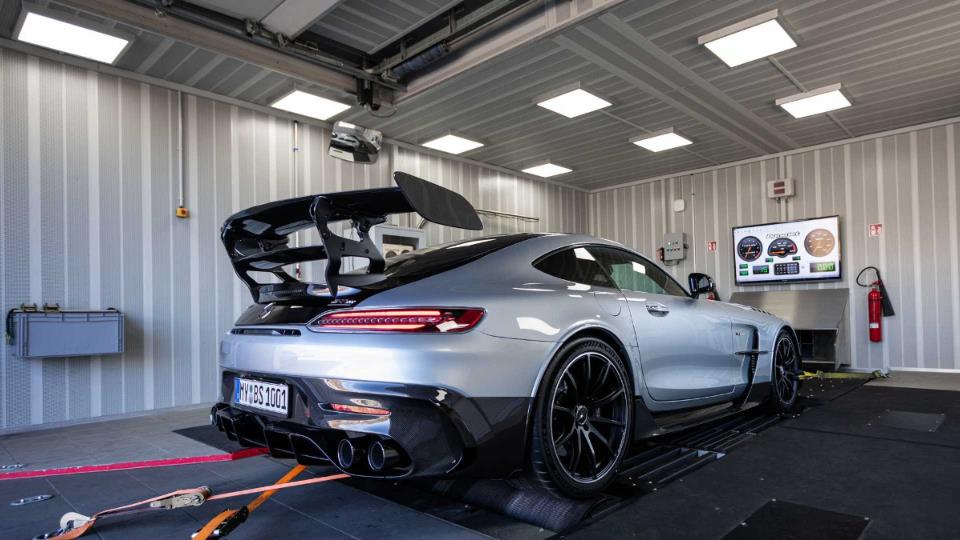 تیونینگ مرسدس‌بنز AMG GT سری سیاه‌پوش