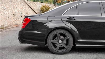 طراحی نمای کنار و قوس گلگیرهای مرسدسبنز S350