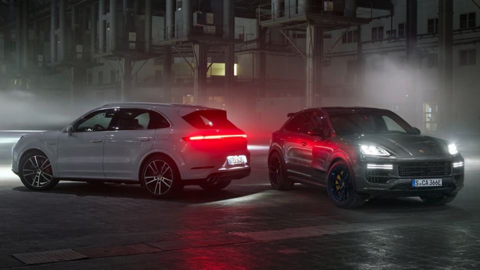 2024 پورشه کاین E پلاگین هیبرید