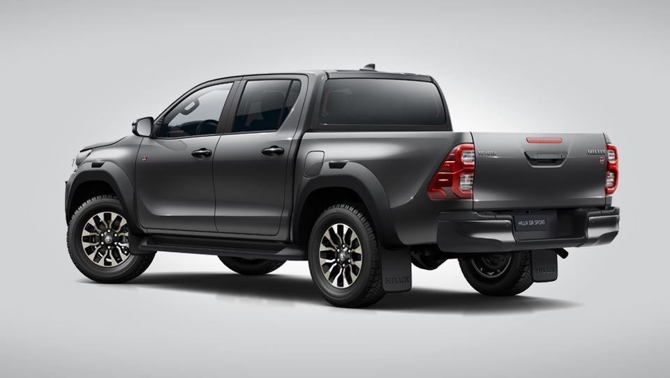 تویوتا هایلوکس GR Sport