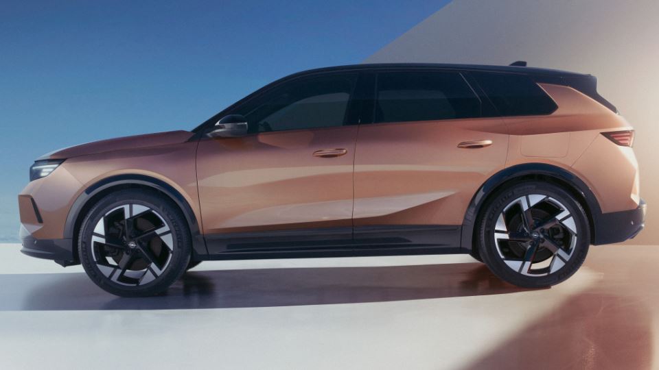 اپل گرندلند 2024