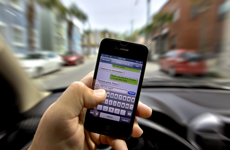 پیغام دادن با تلفن همراه در هنگام رانندگی احتمال تصادف را 23 برابر بیشتر می‌کند.