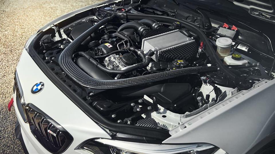 بامو M2 CS Racing