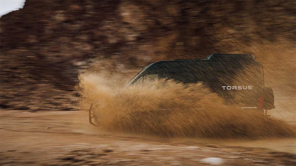 تواناترین مینی بوس 4x4 جهان