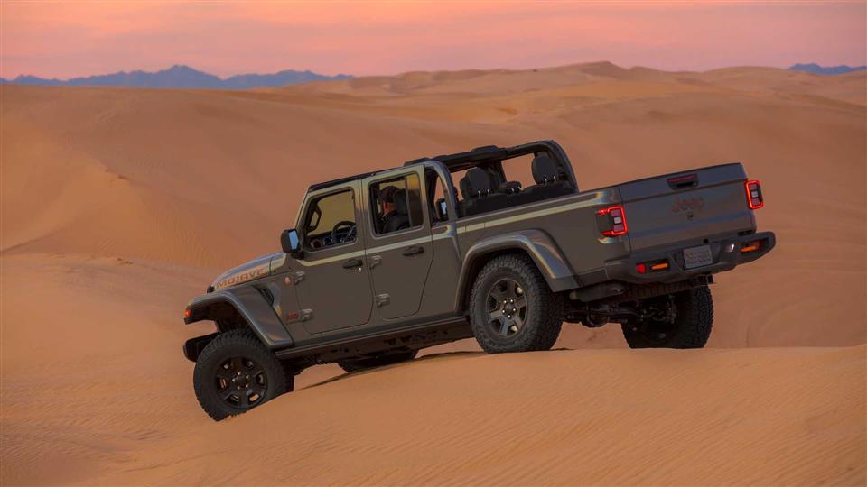 معرفی مدل جدید جیپ گلادیاتور Mojave