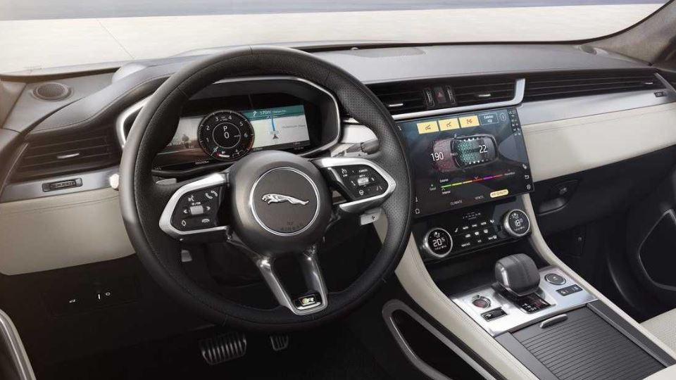 جگوار F-Pace نسخه R-Dynamic Black