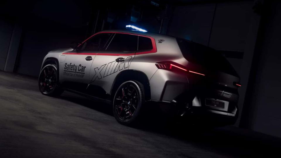 ب‌ام‌و XM لیبل ماشین ایمنی