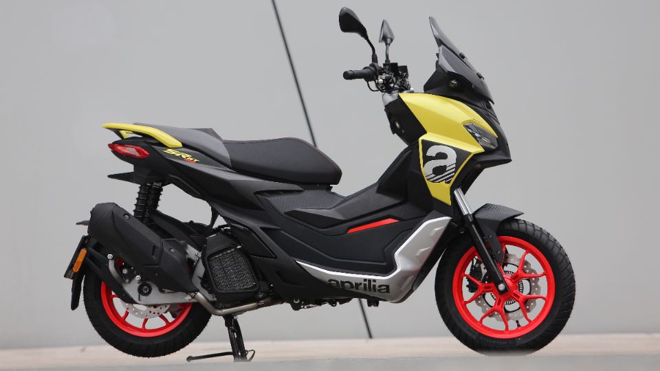 آپریلیا نسخه SR GT