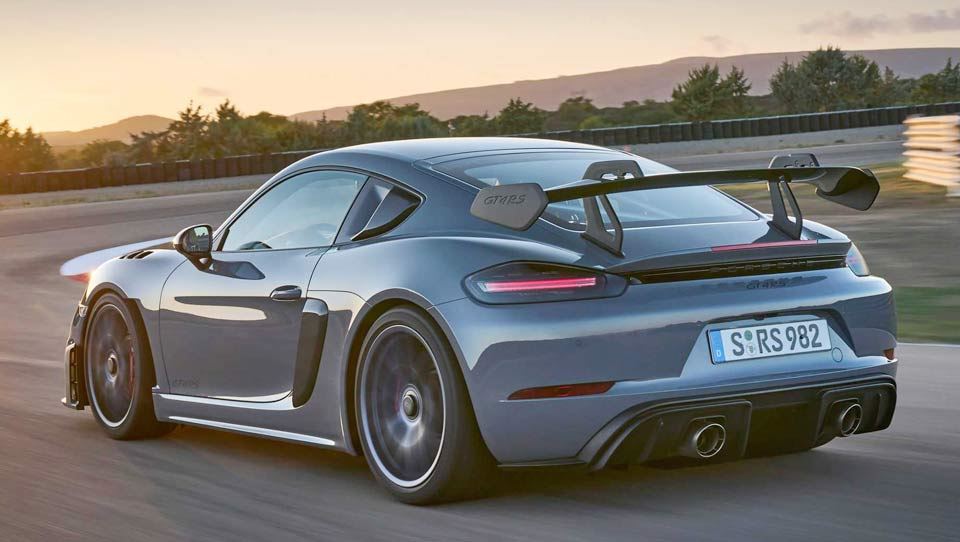 پورشه کیمن GT4 RS
