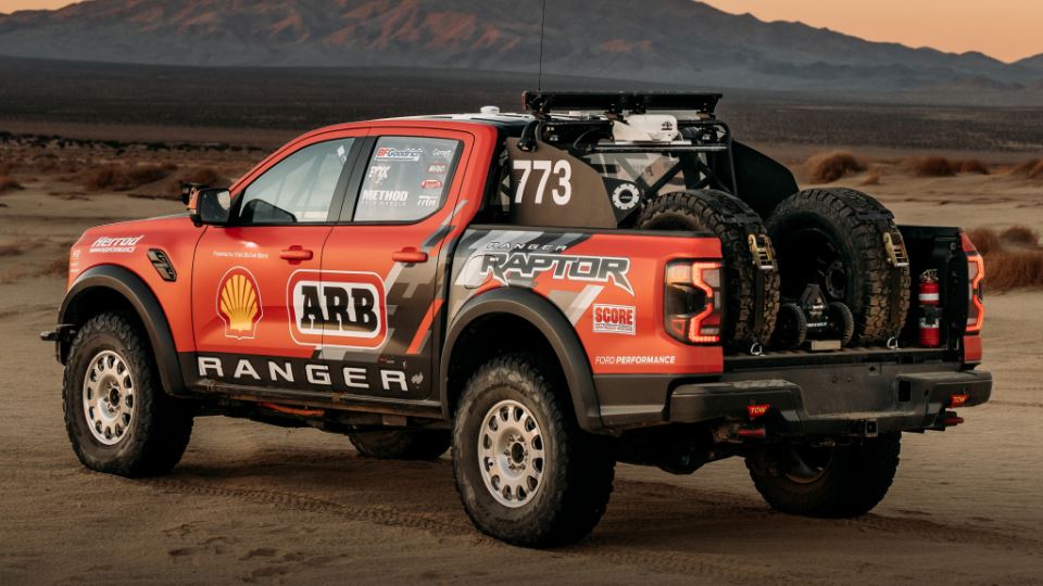 فورد رنجر رپتور باجا 1000