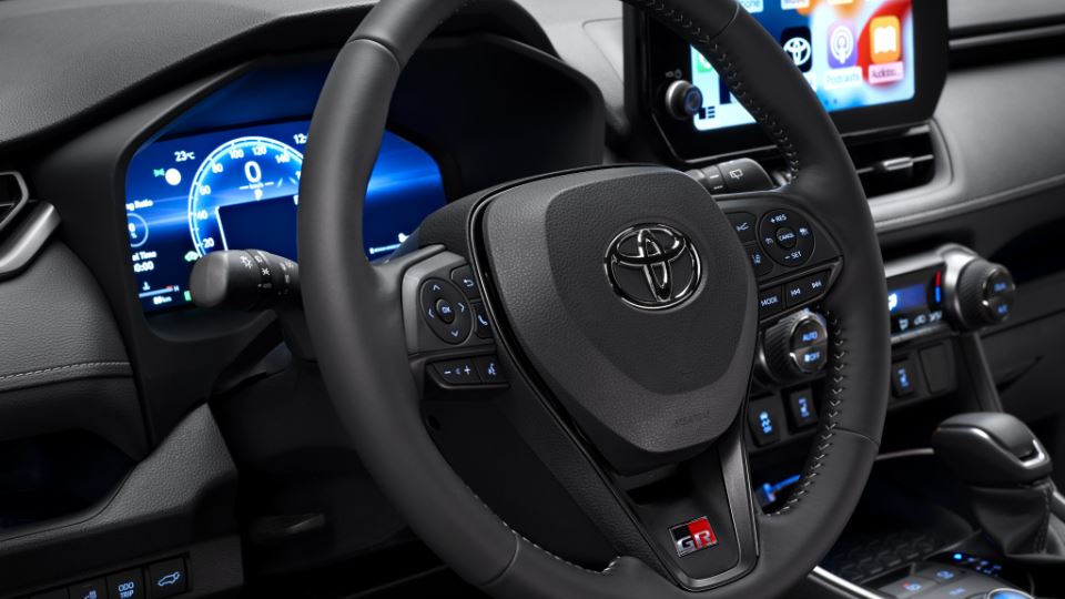 تویوتا راوفور GR Sport