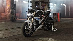معرفی موتورسیکلت ب‌ام‌و S1000RR مدل 2021