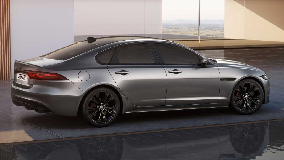 جگوار XE