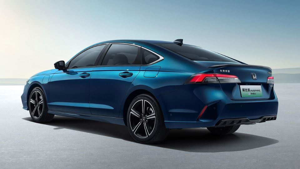 هوندا اینسپایر هیبرید