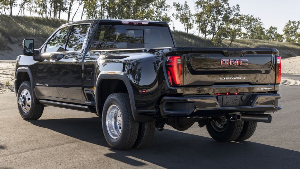 جی ام سی سییرا HD مدل 2024