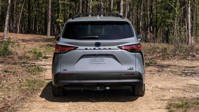 تویوتا سی‌ینا نسخه وودلند