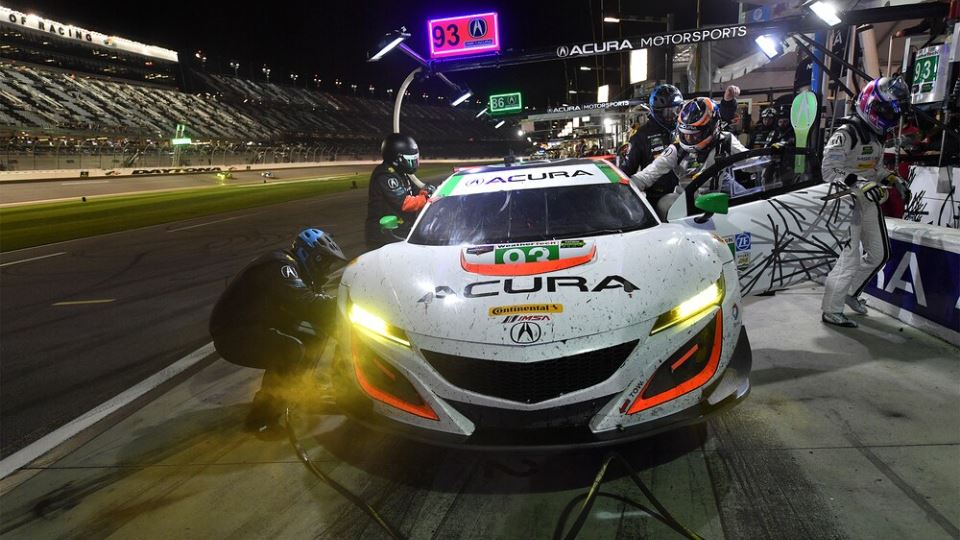 آکورا nsx در مسابقات gt3
