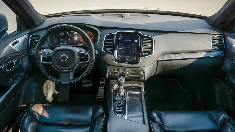 طراحی داشبورد ولوو XC90