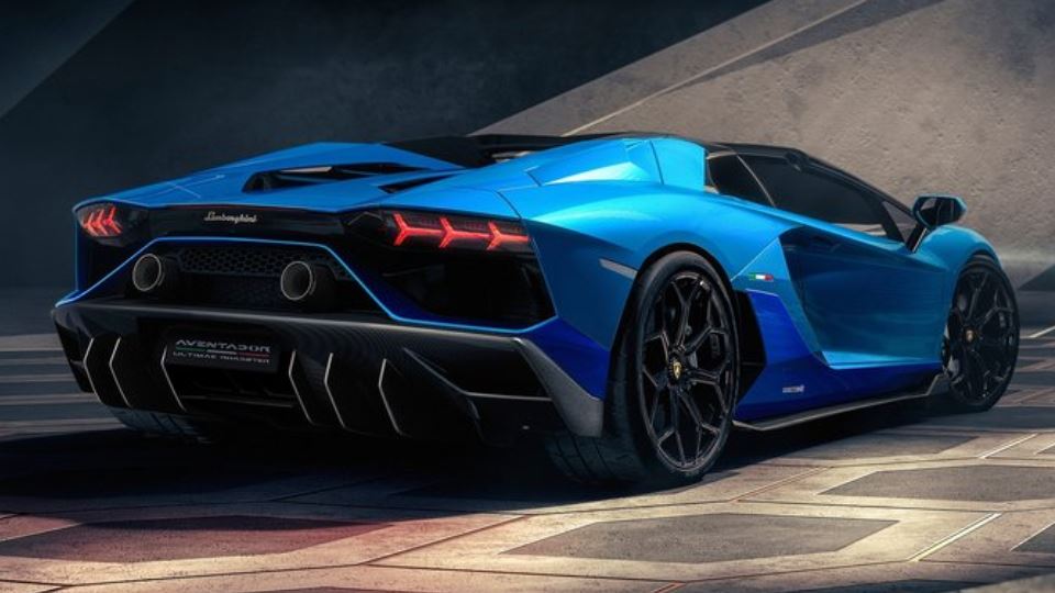 لامبورگینی اونتادور اولتیما  نسخه روباز