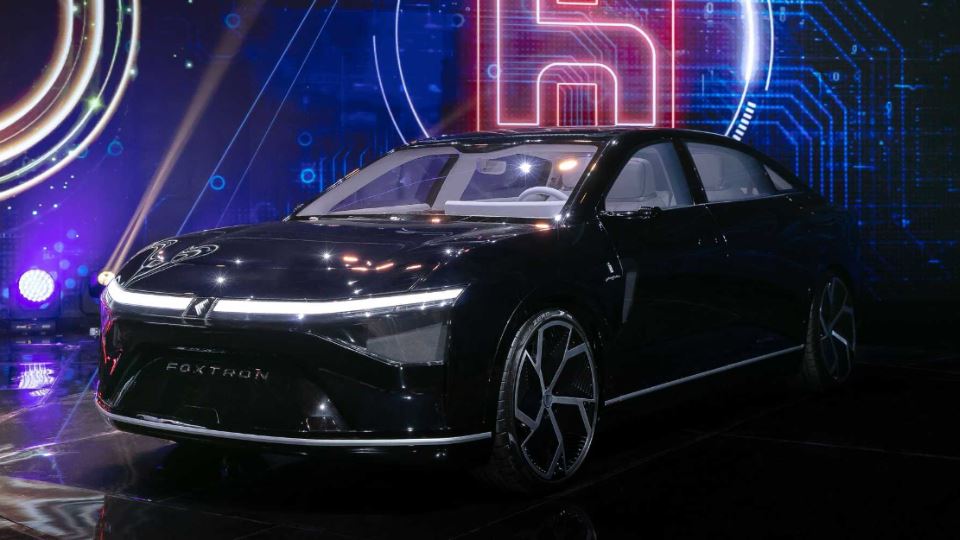 سدان برقی فاکسکان مدل E