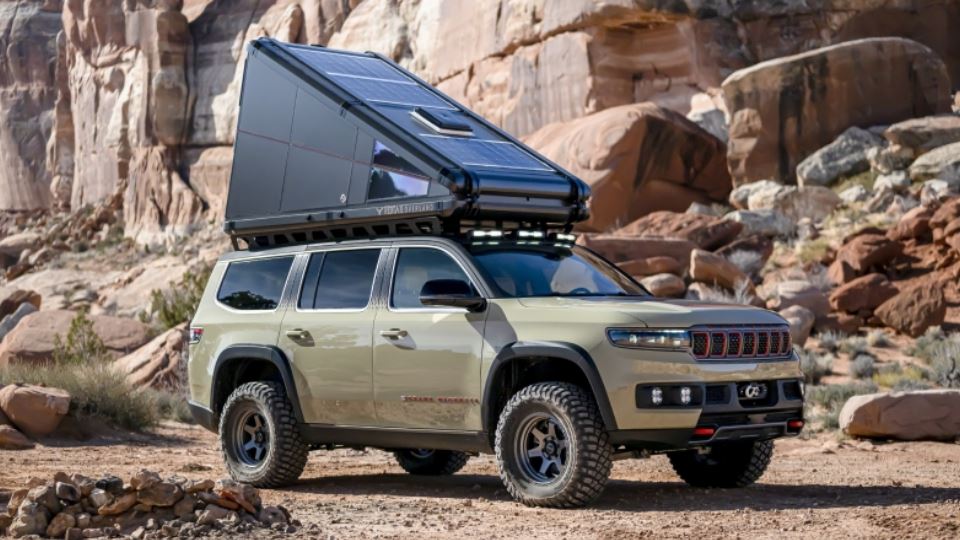 جیپ گرند واگونیر اورلند