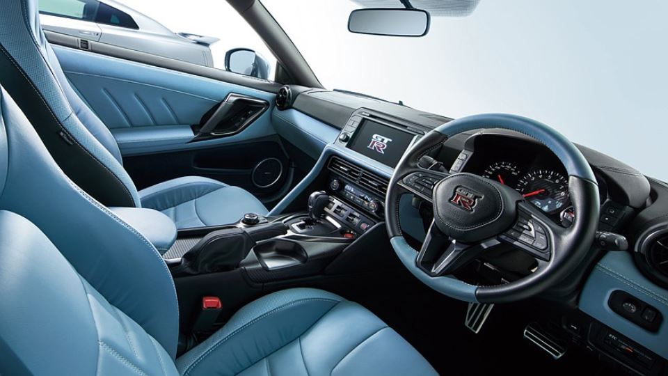 2025 نیسان GT-R