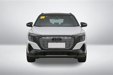 مشخصات فنی q5etron40