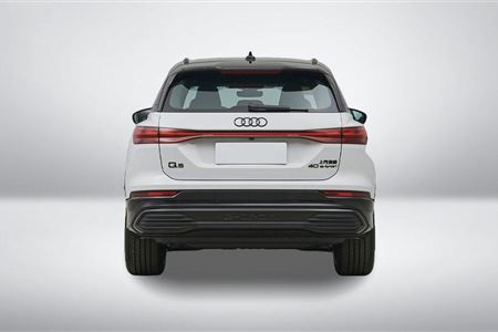 مشخصات فنی q5etron40