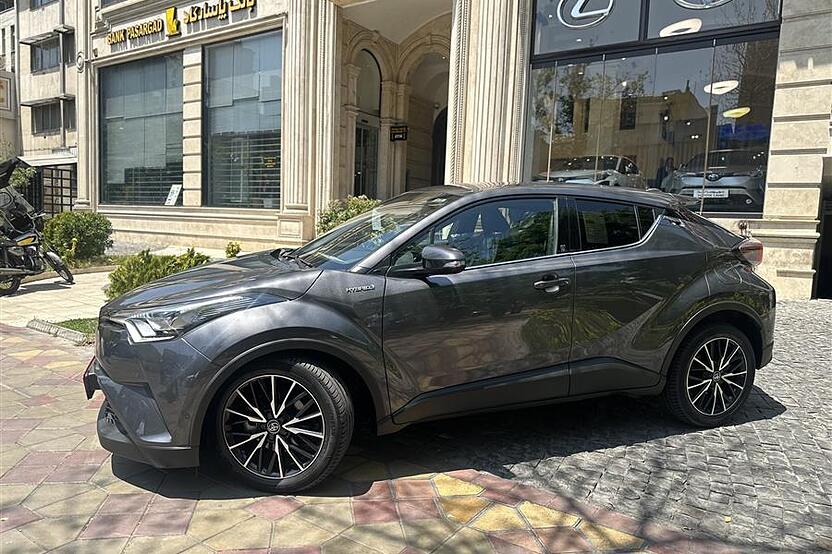 تویوتا، C-HR هیبرید