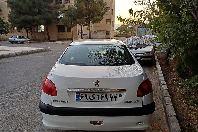 پژو، 206 SD